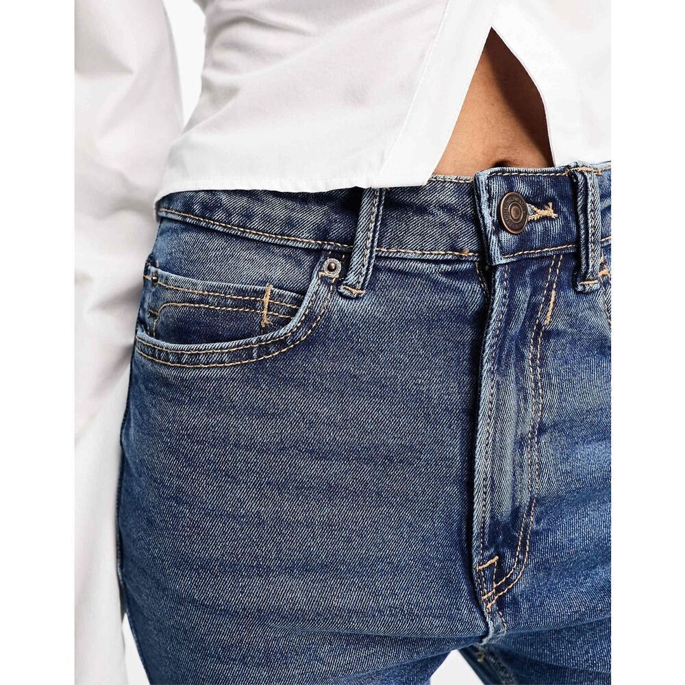Jeans‎ - Picture 5 of 15